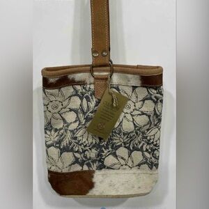Clea Ray Leather Hide Canvas Bag 2 Wine Bottle Gift Bag NWT